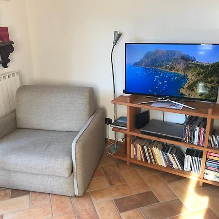 Mangia, Leggi, Dormi Apartman Costa di Serina Kültér fotó