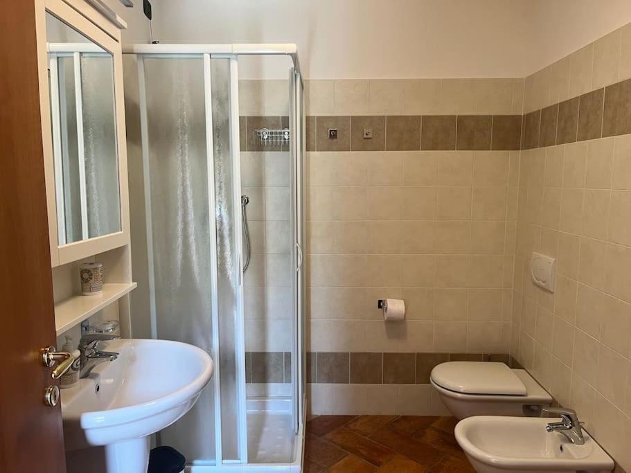 Mangia, Leggi, Dormi Apartman Costa di Serina Kültér fotó